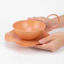 daiktų Metalinis dekoratyvinis puodelis, oranžinis, Ø11,5 cm, aukštis6 cm, su lėkštute, 2 vnt.