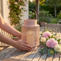 daiktų Dekoratyvinis žibintas rožinis metalinis žibintas su rankena Ø18cm H29cm