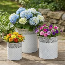 daiktų Augalų vazonas su nėrinių raštu, metalinis indas, dekoratyvinis kibiras, balta, sidabrinė, shabby chic spalvos, aukštis 28/25,5/23,5 cm, Ø 29,5/25,5/20 cm, 3 vnt. rinkinys