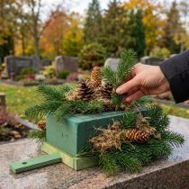 daiktų Gėlių porolonas su mediniu pagrindu kapo puošmena maxi 4 vnt