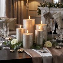 daiktų Platininės spalvos įvairių dydžių žvakės kolonėlėms elegantiškam dekoravimui