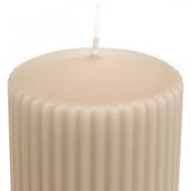 Stulpinės žvakės smėlio spalvos žvakė su grioveliais 70/130mm 4vnt