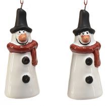 daiktų Linksmas kabantis sniego senelis – baltas su raudona skarele ir juoda kepure, 7,5 cm – puikiai tinka šventinėms eglutėms – 6 vnt.