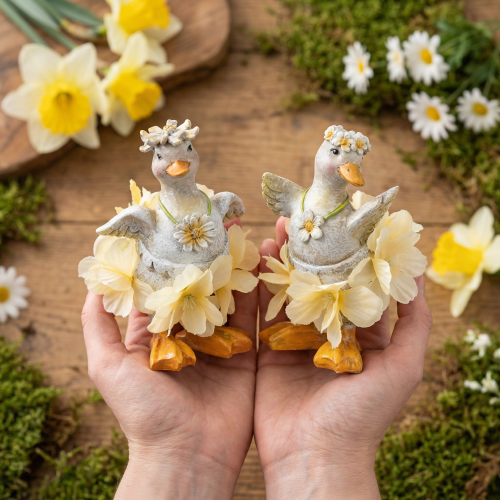 daiktų Dekoratyvinė anties figūrėlė su gėlėta suknele, pavasarinė, detalus vasaros dekoro aksesuaras, 11 cm, 2 vnt.