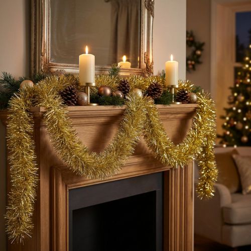 daiktų Glamorous Golden Tinsel Girland 270cm – puikiai tinka šventinėms ir elegantiškoms dekoracijoms