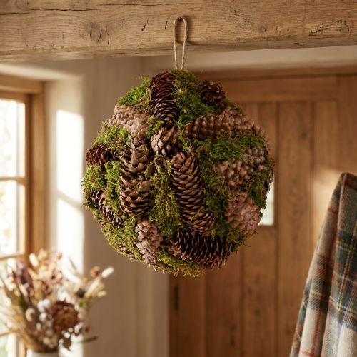 daiktų Tikrų kūgių dekoratyvinis rutulys su samanų natūralia puošyba Ø25cm H25cm
