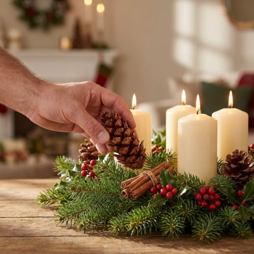 Strobus kūgiai 10-15cm dažyti 100 vnt | Floristik24.lt