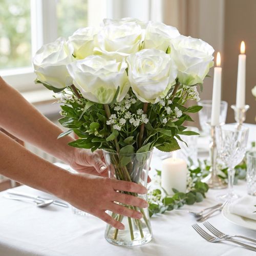 Dekoratyvinės rožių šilko gėlės kremo kekėje 36cm 8 vnt | Floristik24.lt