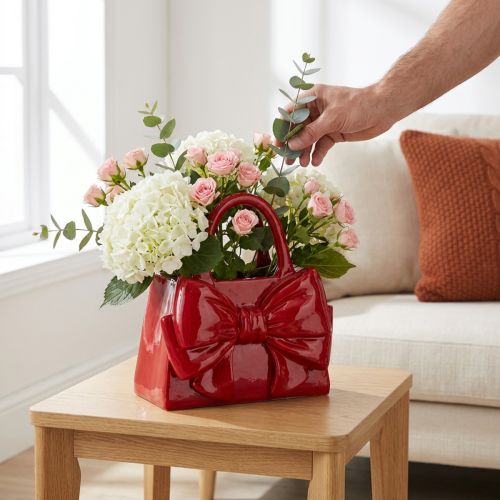 daiktų Dekoratyvinė rankinės formos vaza su kaspinu, blizgi, 22 cm
