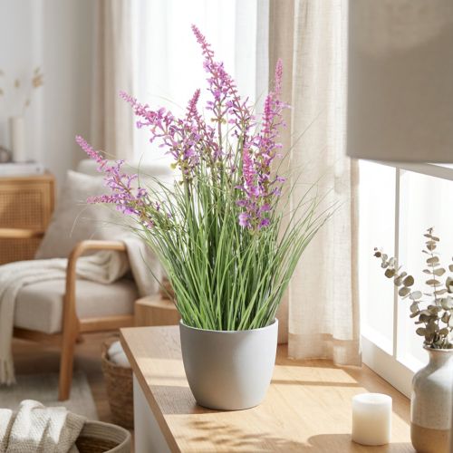 daiktų Dekoratyvinė žaluma su subtiliais žiedais stilingam kambario dizainui 67 cm