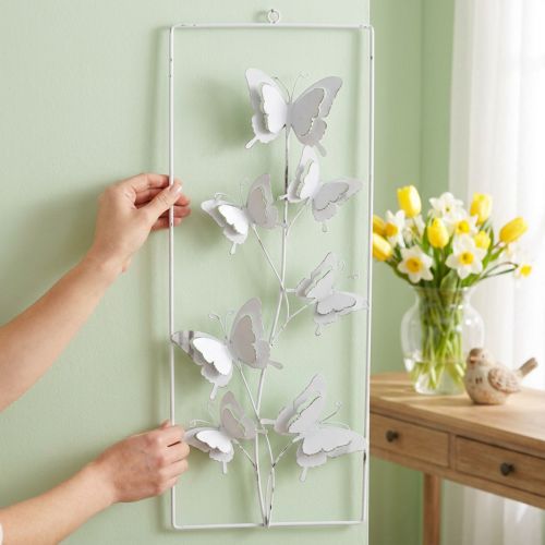Drugelis pakabinamas spyruoklinis metalinis sieninis menas Shabby Chic baltas sidabras H47,5 cm | Floristik24.lt