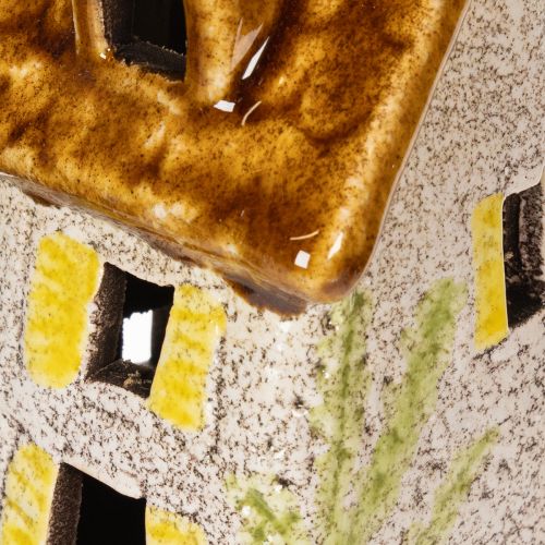 daiktų Kaimiško stiliaus keraminis namelis su ryškia LED lempute, idealiai tinkantis kaip atmosferinė stalo puošmena, 15 cm, 2 vnt.