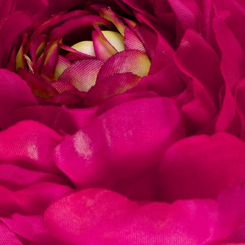 daiktų Dirbtinis ranunkulis kaip viena gėlė nesenstančiam ir universaliam interjero dizainui, 51 cm, 3 vnt.