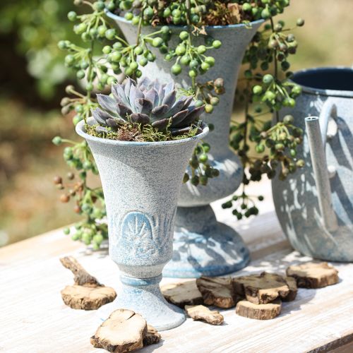 Floristik24 Dekoratyvinė taurė metalinė senovinė balta mėlyna Ø11cm H17,5cm