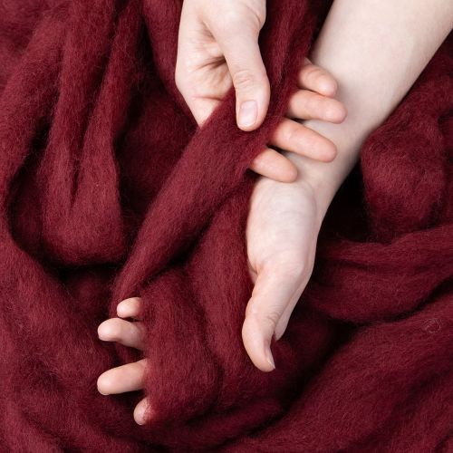 daiktų Vilnonė virvelė, dekoratyvinė vilna, tamsiai raudona, 10 m ilgio vilnonė juostelė floristikai ir rankdarbiams