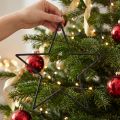 Didelės juodos blizgučių pakabinamos žvaigždės, Ø24cm, kalėdinės ir vakarėlių dekoracijos, 6 vnt. rinkinys | Floristik24.lt
