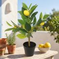 Dirbtinis citrinmedis vazone, 40 cm aukščio, su dekoratyviniu akcentu | Floristik24.lt