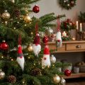 Nykštukas su smailia kepure pakabinimui, raudonas, baltas, pilkas, 10-12 cm ilgio, 12 vnt. | Floristik24.lt
