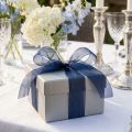Organzos kaspinas dovanų kaspinas tamsiai mėlynas kaspinas mėlynas kraštas 40mm 50m | Floristik24.lt