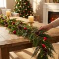 Žalios tujų eglės girlianda su vaisiais, dekoratyvinis kabantis ornamentas, kalėdinė dekoracija, šventinė dirbtinė girlianda, 175 cm ilgio | Floristik24.lt