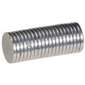 Floristik24 Apvalus magnetinis diskas žvakidėms ir metaliniams padėklams, 1 cm, 20 vnt.