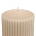 Floristik24 Stulpinės žvakės smėlio spalvos žvakė su grioveliais 70/130mm 4vnt